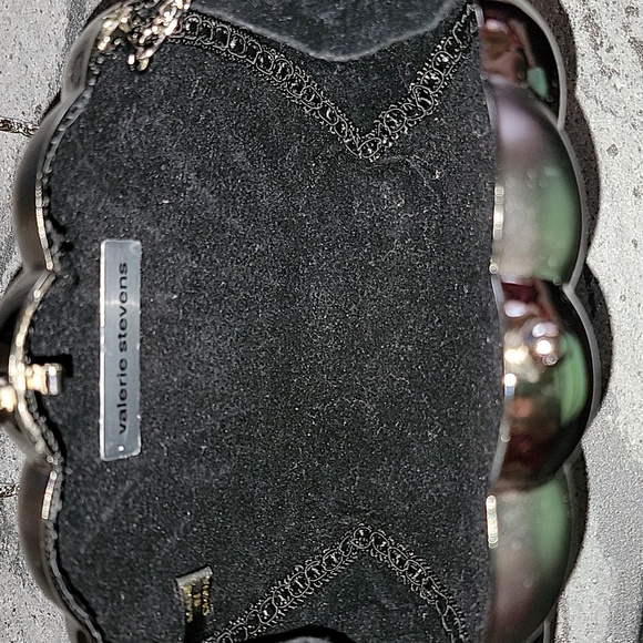 Valerie Stevens 2 Toned Silver Colored Clam Shell Crossbody/Clutch Bag NWOT - Picture 9 of 10